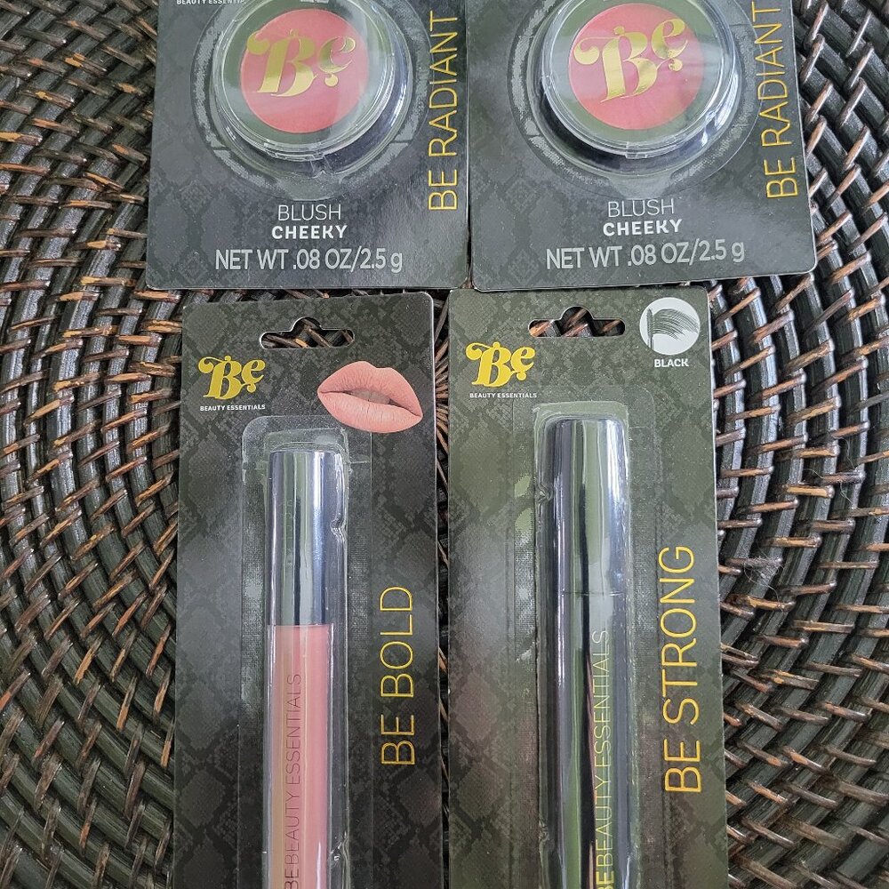 BEAUTY ESSENTIALS (BE SET OF 4) - 1 LIPSTICK, 2 BLUSH, 1 MASCARA NEW PACKAGED